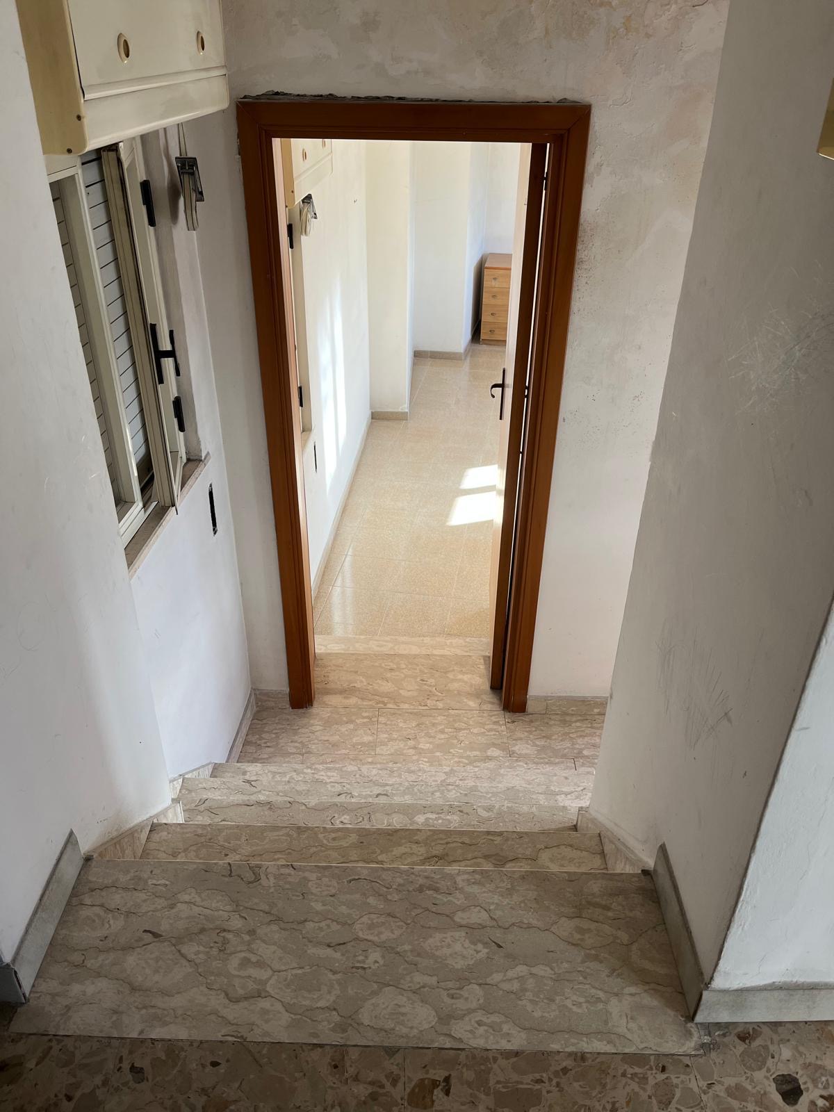CASA INDIPENDENTE CON AMPIO GARAGE