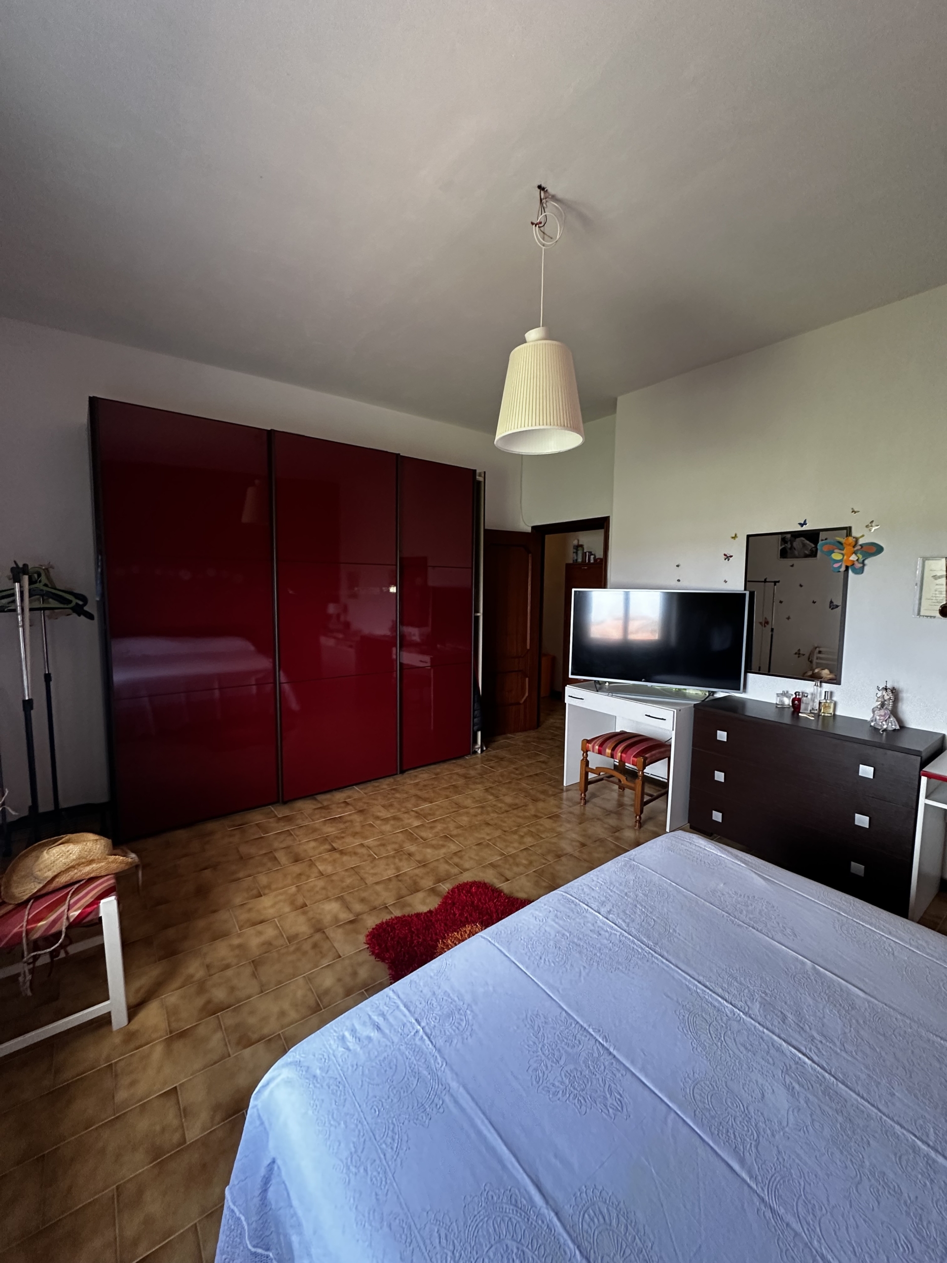 APPARTAMENTO IN BIFAMILIARE CON TERRENO
