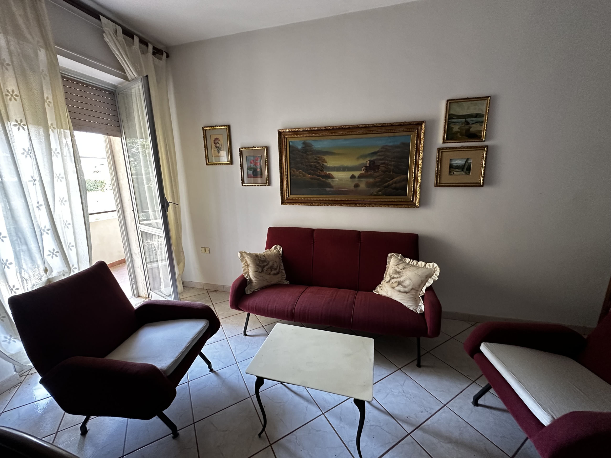 APPARTAMENTO CON GARAGE E GIARDINO CONDOMINIALE
