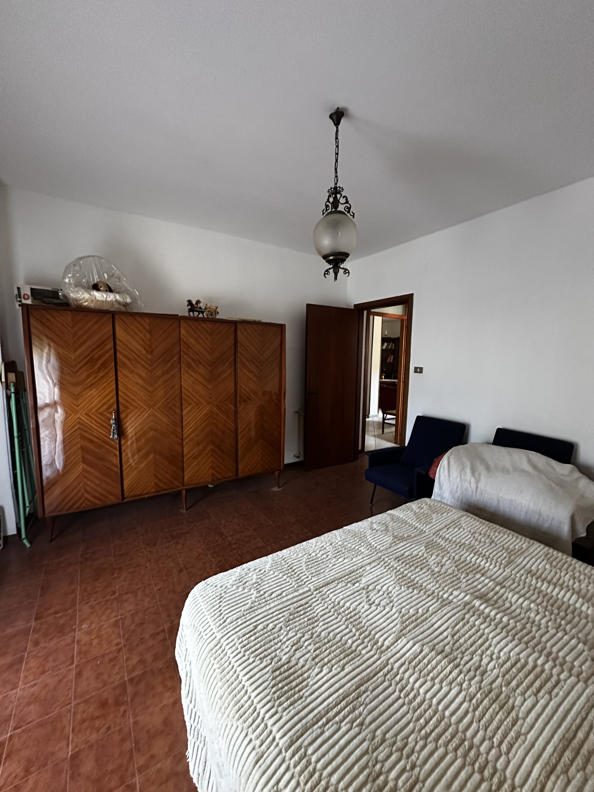 APPARTAMENTO CON GARAGE E GIARDINO CONDOMINIALE