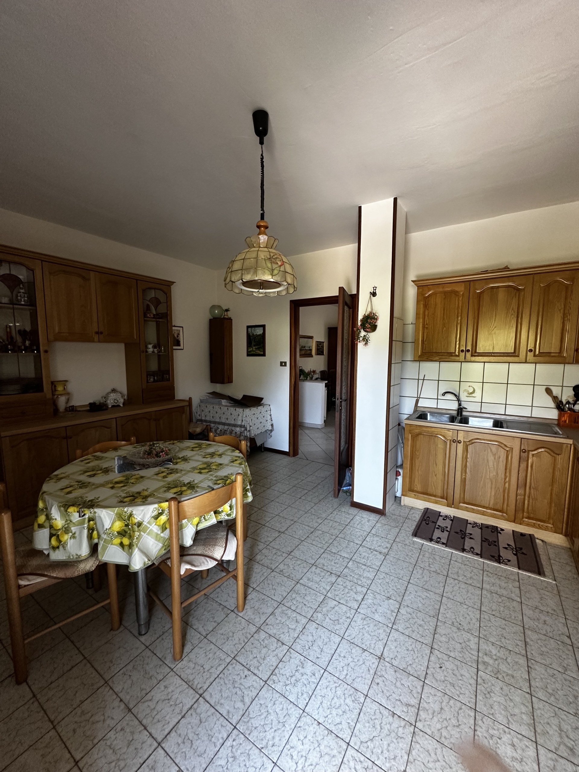 APPARTAMENTO CON GARAGE E GIARDINO CONDOMINIALE