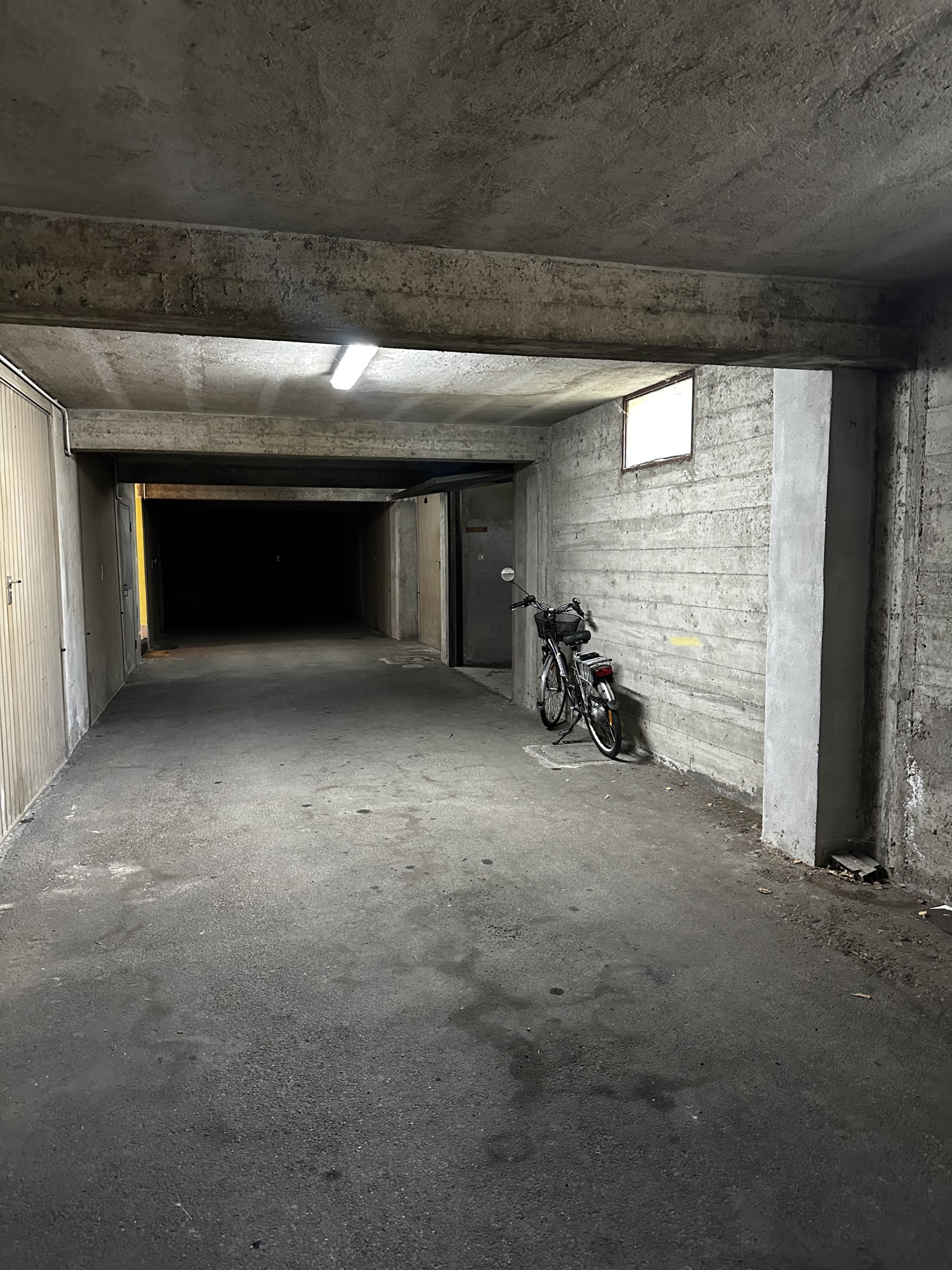APPARTAMENTO CON GARAGE E GIARDINO CONDOMINIALE