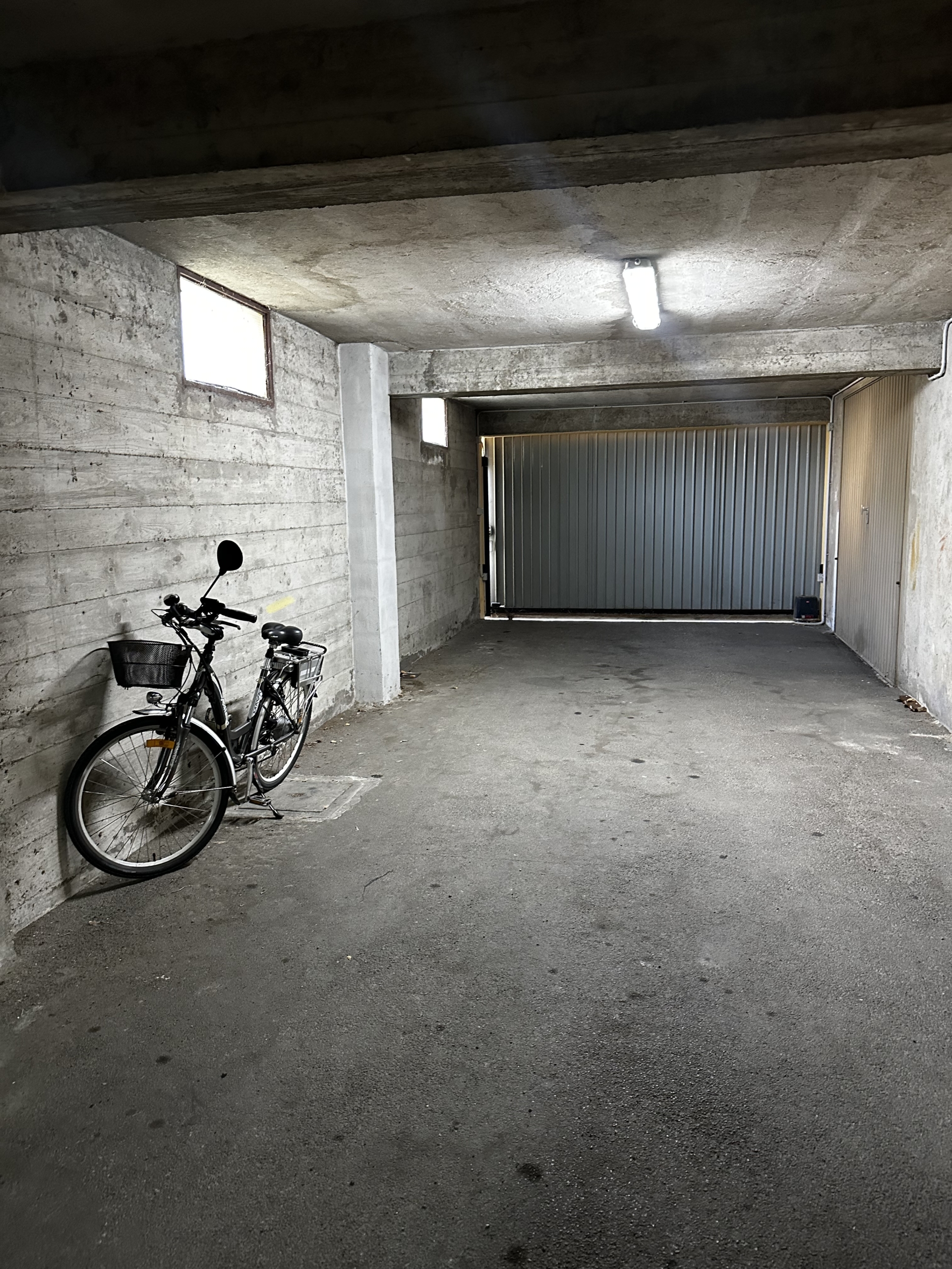 APPARTAMENTO CON GARAGE E GIARDINO CONDOMINIALE
