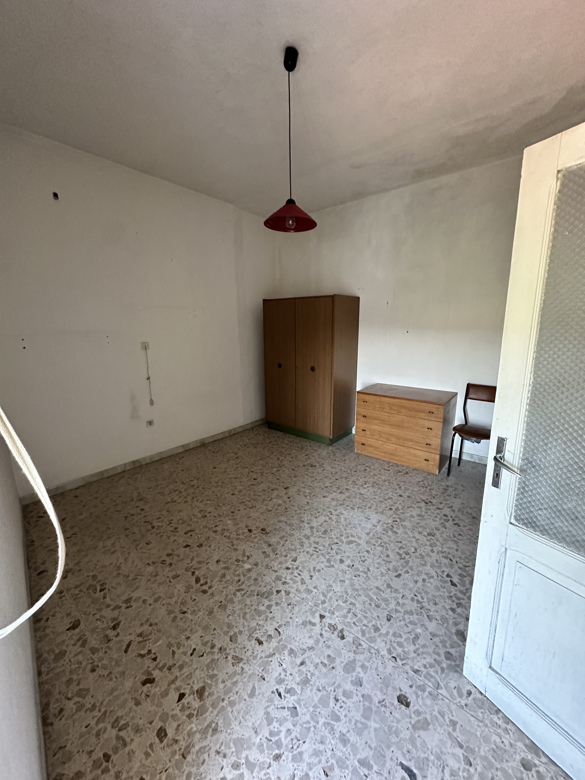 CASA INDIPENDENTE CON AMPIO GARAGE