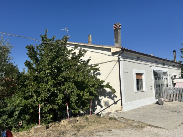 VILLETTA BIFAMILIARE