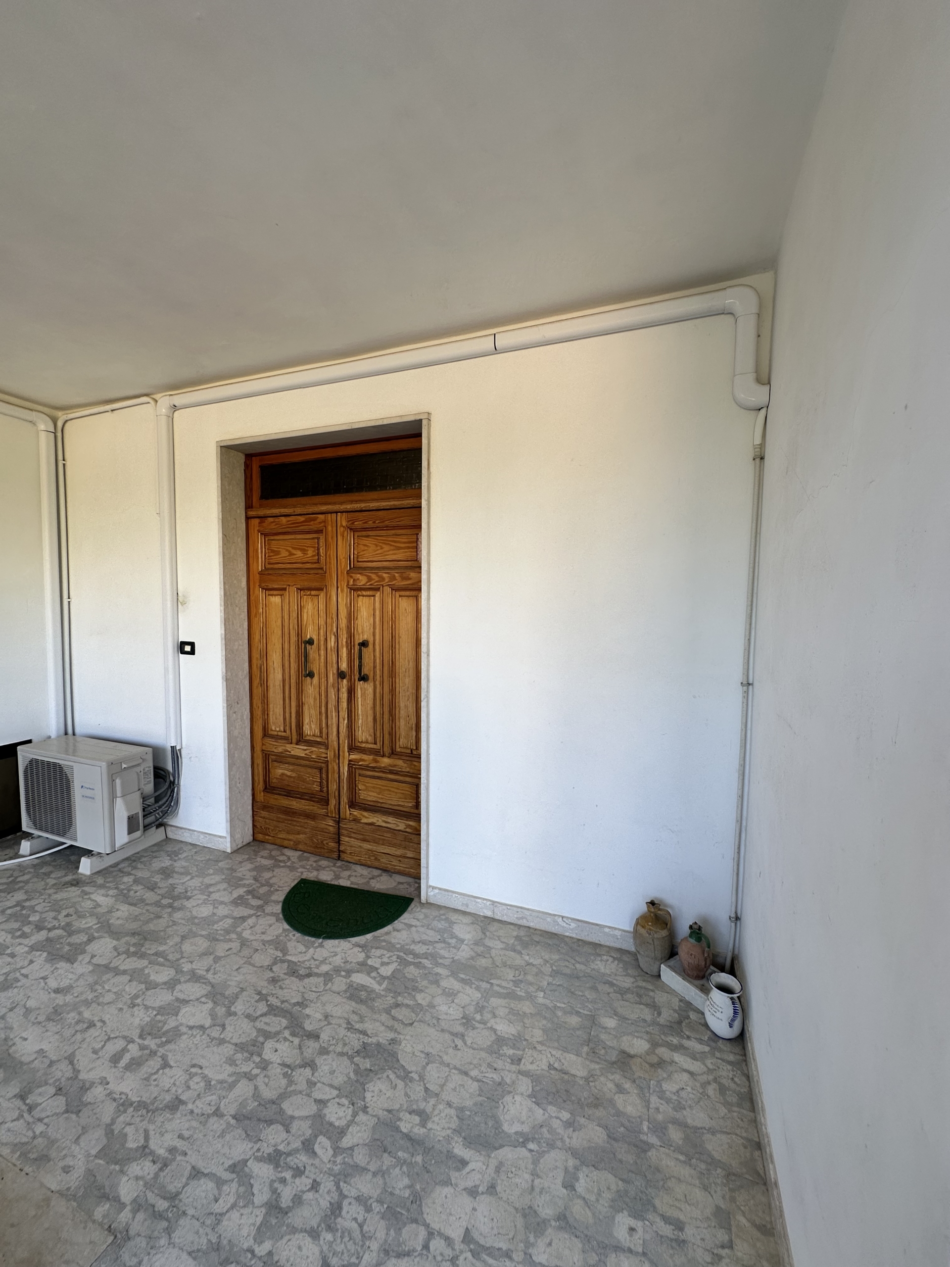 VILLA CON TERRENO