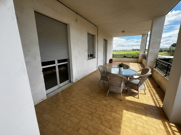 APPARTAMENTO IN BIFAMILIARE CON TERRENO